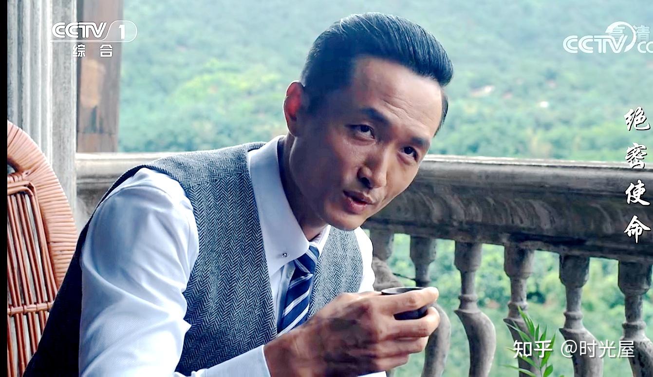 听懂暗示却仍站对场捧对碗赖寿章引曹站长关注有双重身份