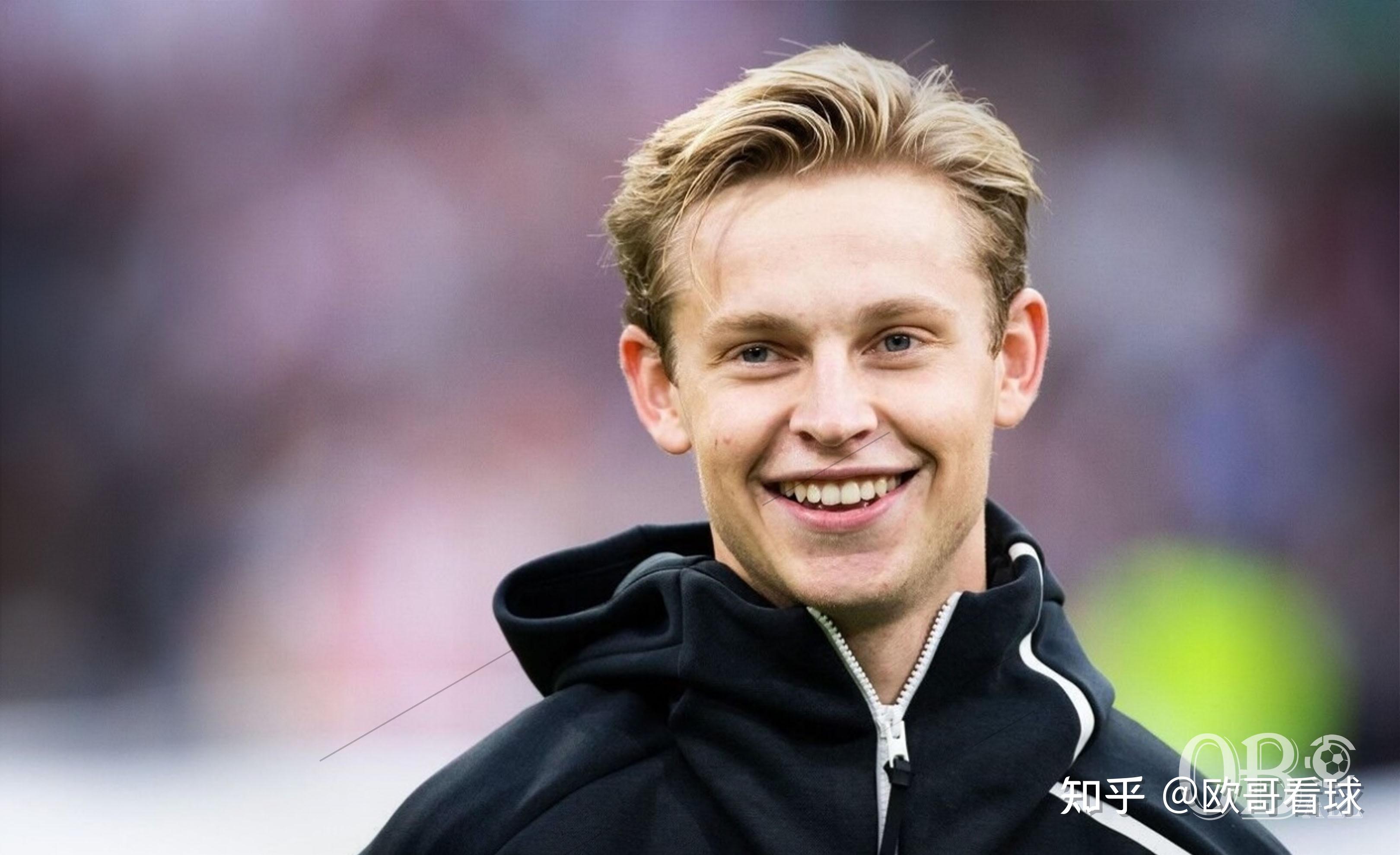 德容的足球之路开始于蒂尔堡威廉二世俱乐部,2005年,弗伦基·德容收到