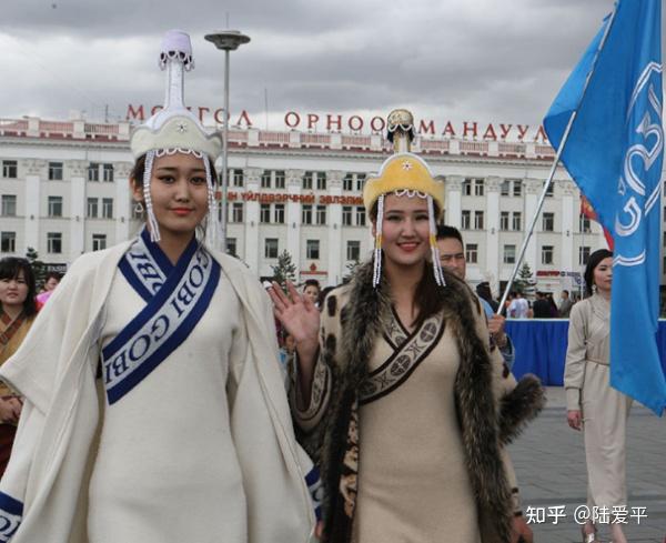 蒙古国是我们的邻国，只有三百多万人口，他们都是蒙古族吗？ - 知乎