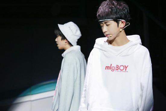 如何评价屠夫二代和易安音乐社成员长相以及以