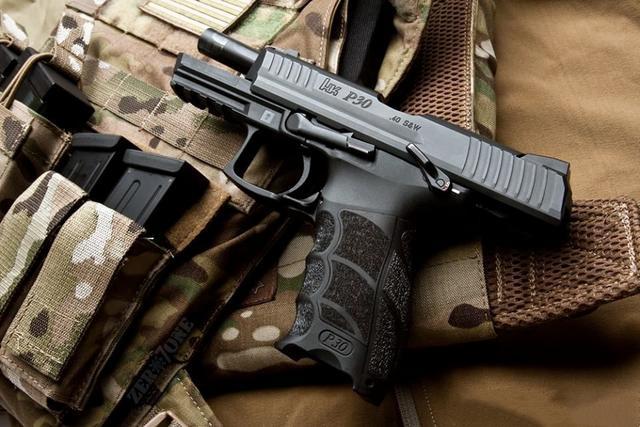 模块化手枪中最为突出的代表之一军警领域中备受青睐的近战武器