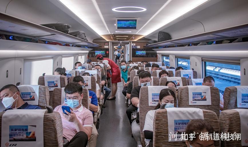 进京方向8:05之前共开行6趟高铁列车,分别是g6702次,g6704次,g6706次