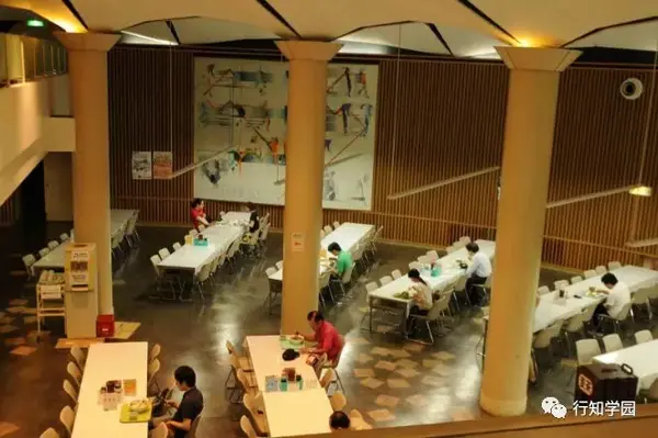 日本大学食堂里的 招牌菜们 好吃管饱 知乎