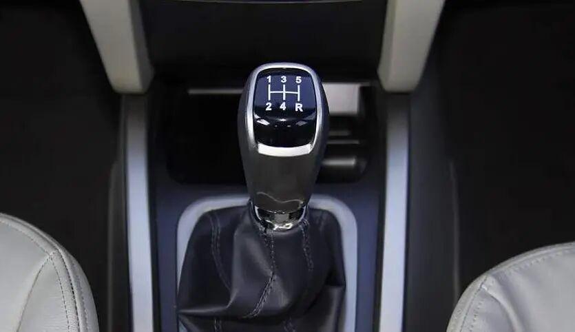 手动挡车,停车后挂空挡还是挂1挡? - 知乎