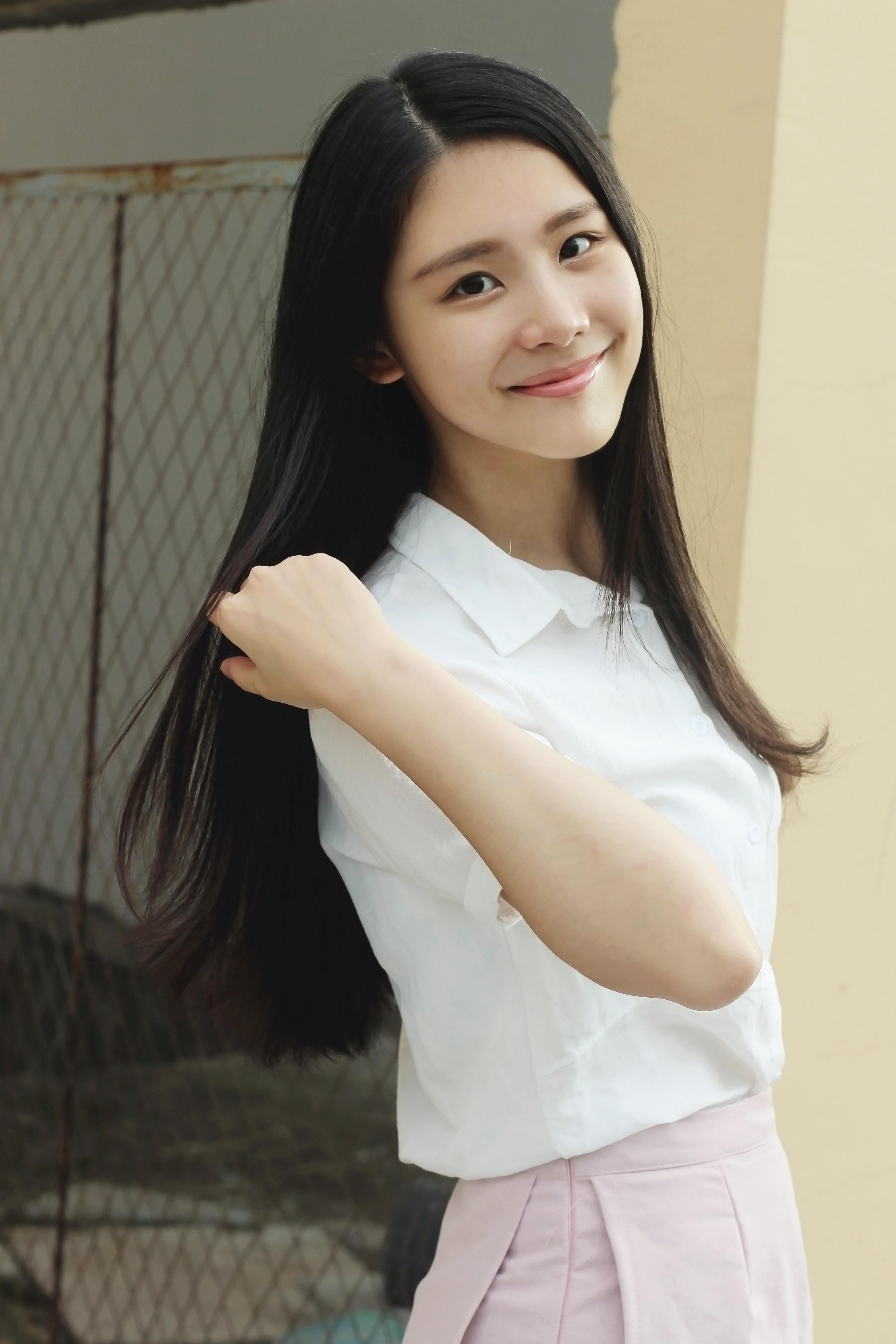 这位广东妹子陈梓平的长相