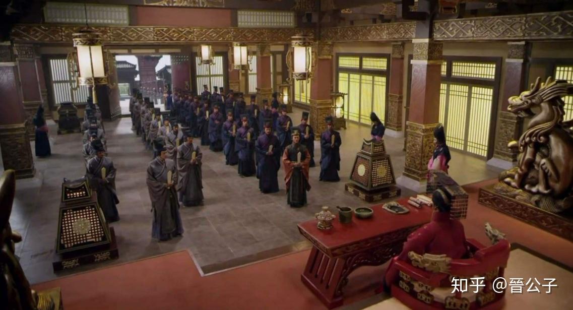 在那场讨论秦朝国体问题的御前会议上,主张封建制的王绾官拜宰相,位极