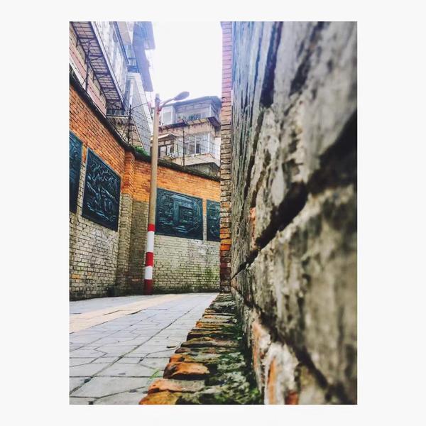 在昆明一个人一天去哪玩比较好?