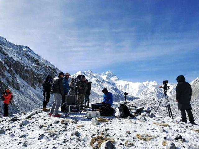 14岁瘫痪45岁成百亿影帝吴京逆袭背后本身就是攀登者