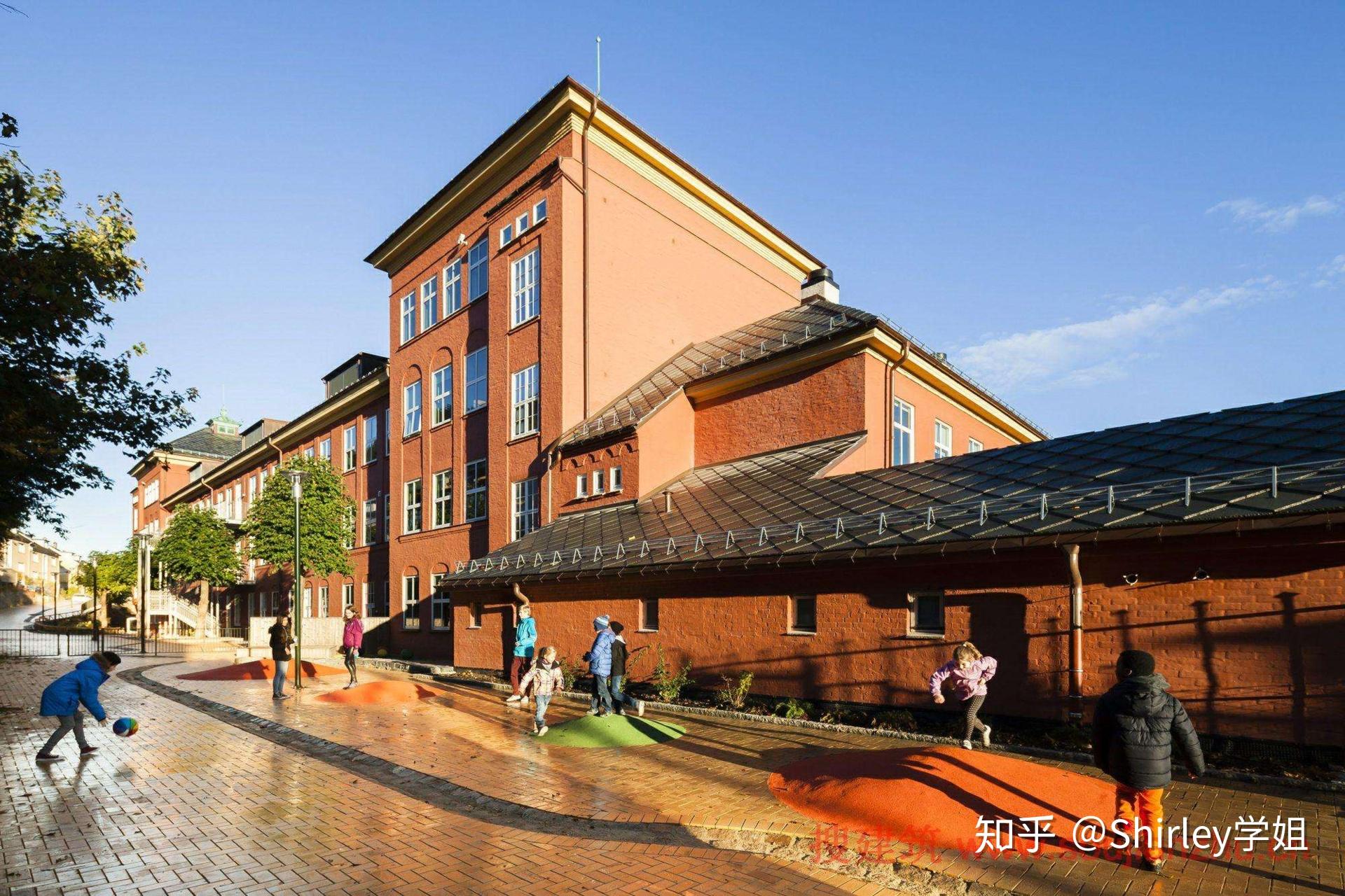 挪威商学院提供的图书馆包括奥斯陆图书馆,卑尔根,特隆赫姆和斯塔万格