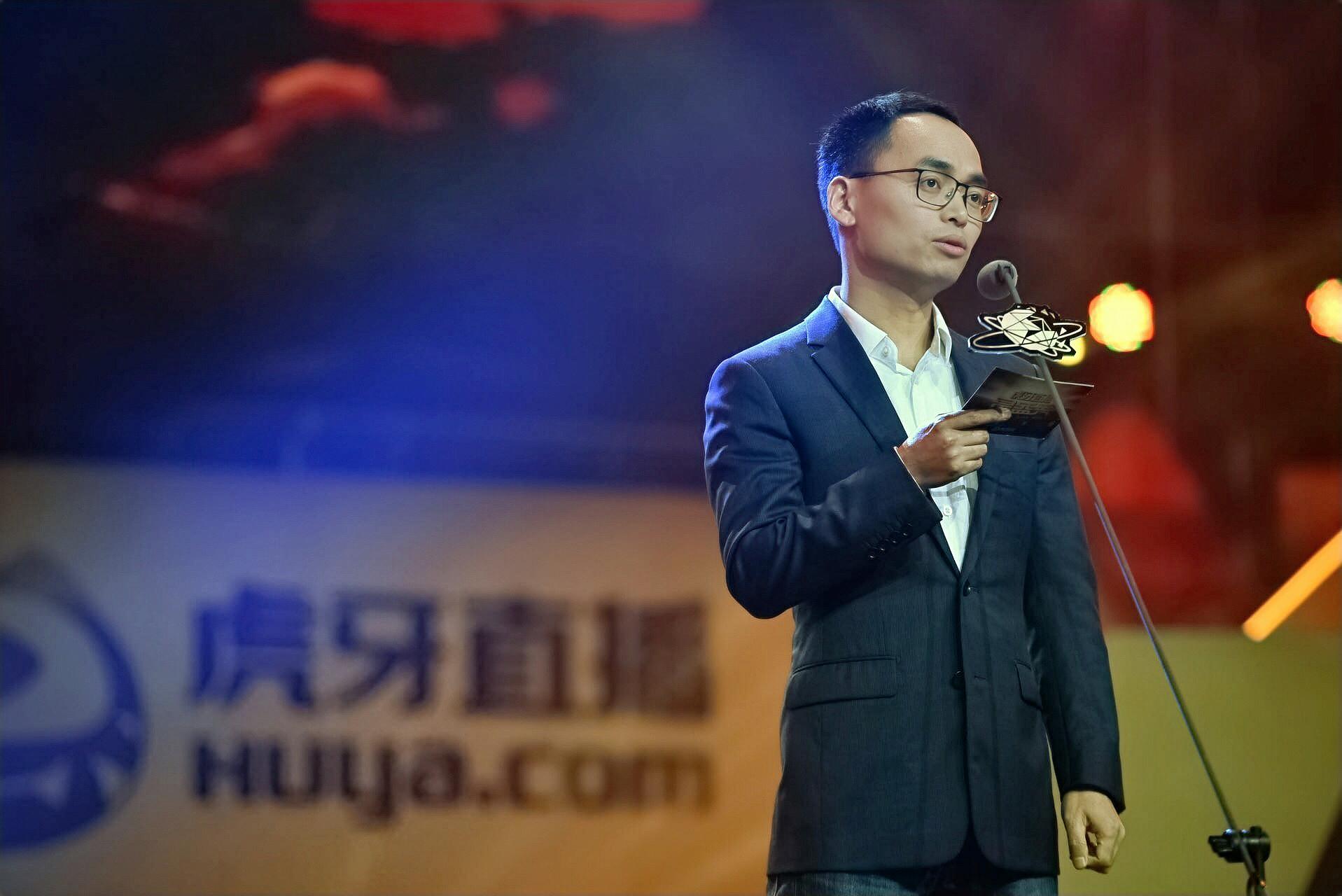 蓝鲸tmt频道1月7日讯,虎牙直播ceo董荣杰日前表示,目前虎牙的月活用户