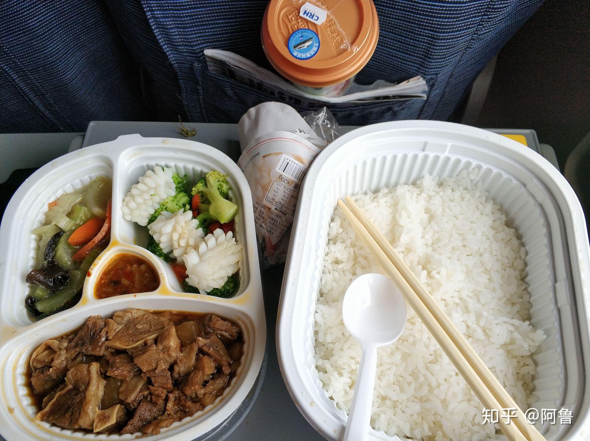 如何看待高铁有的盒饭卖60元一份