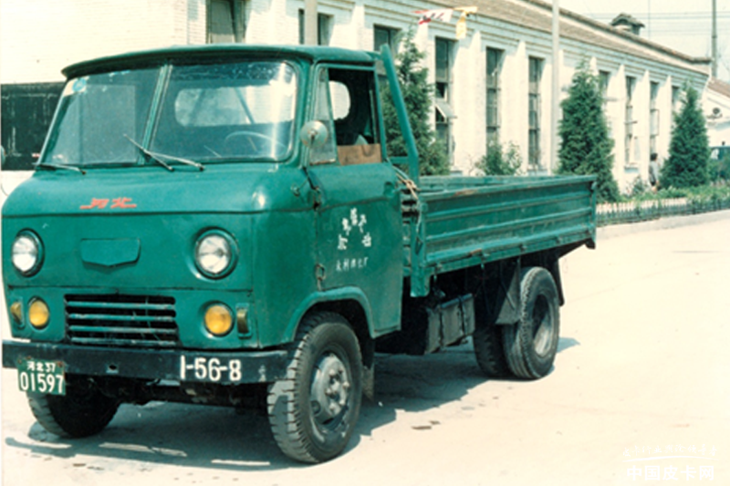 1949年,中国人民解放军冀中军区汽车大队经过改制后,组建了保定汽车