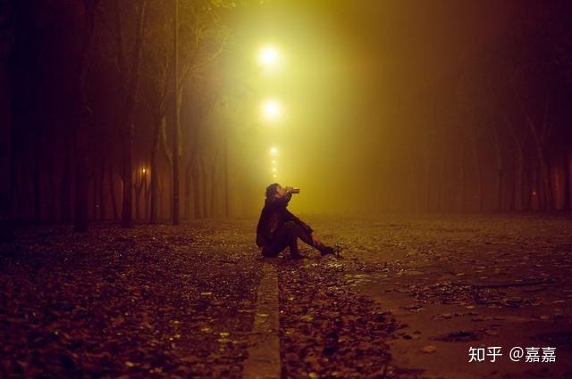 你看过哪些描写孤独到心碎的句子