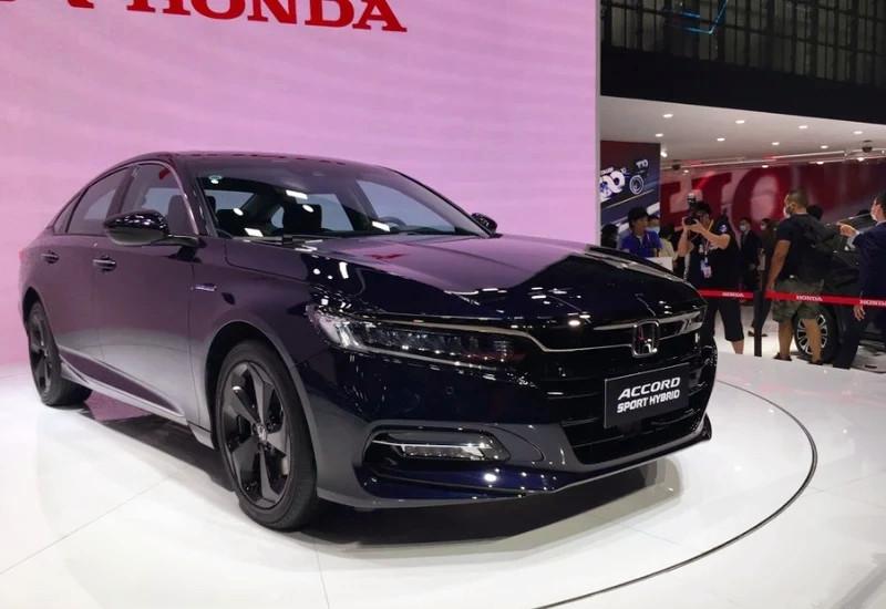 本田雅阁限量版来了全黑车身20l混动只卖1万台