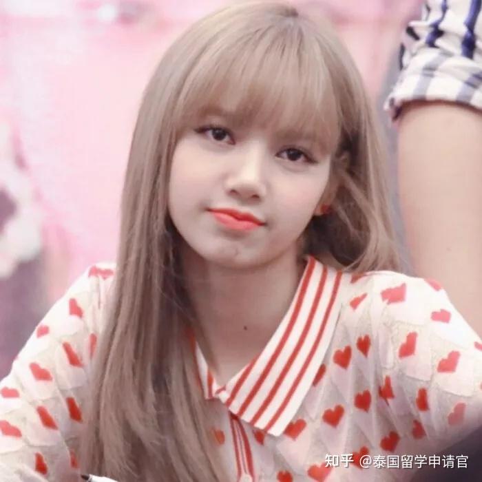 Lisa是泰国和哪的混血？lisa多高多重 Lisa身材比例数据 - 知乎