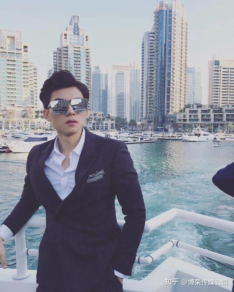 专访时尚达人夏颜夏颜老师追求自我的完美