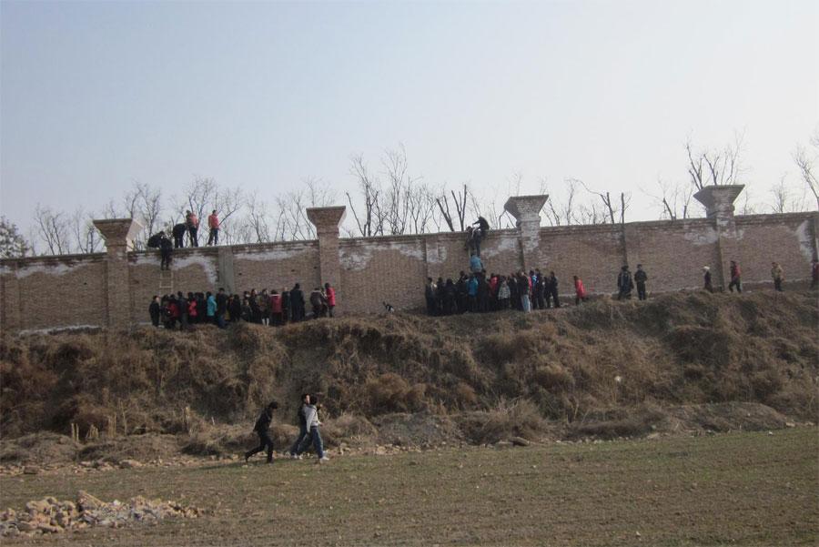 如何评价西安美术学院艺术生考试考生被喷辣椒