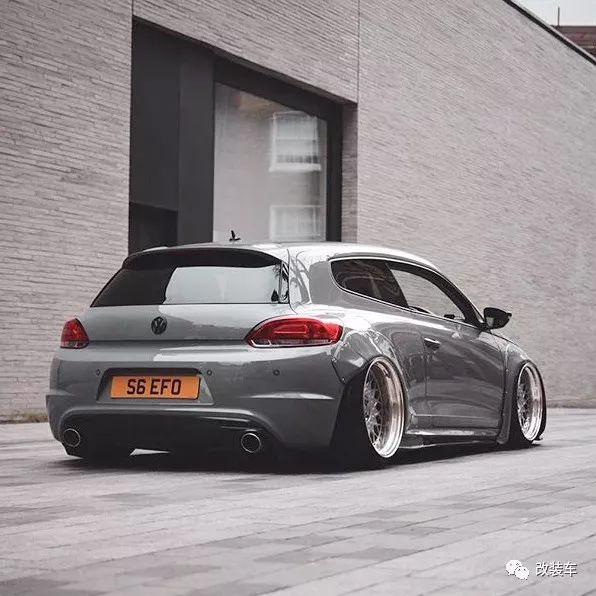 大众尚酷打造素雅宽体姿态水泥灰的配色真的非常耐看