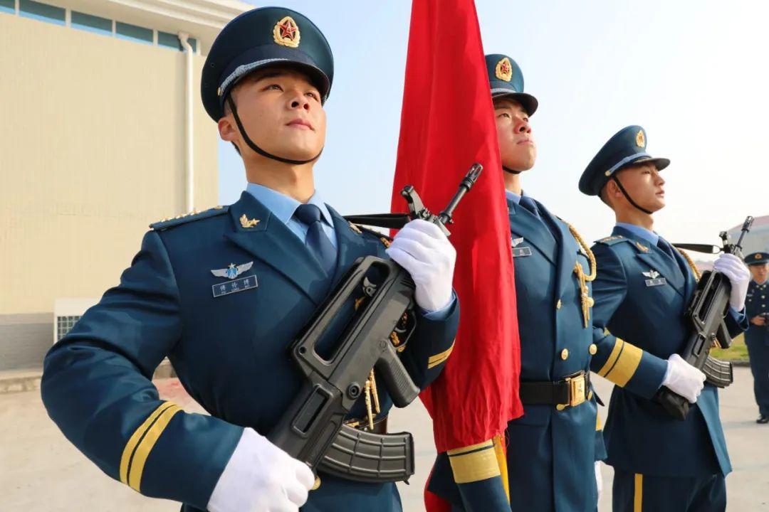 年终回顾8个难忘瞬间走进空降兵的2020