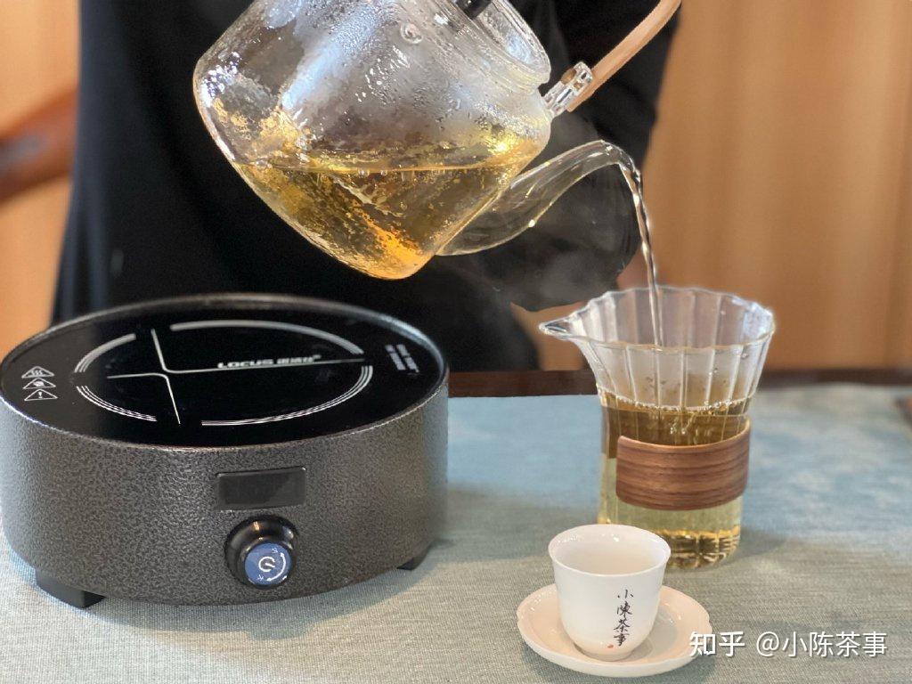 煮1次、煮2次、煮3次，将老白茶煮着喝，能煮几壶茶呢？ - 知乎