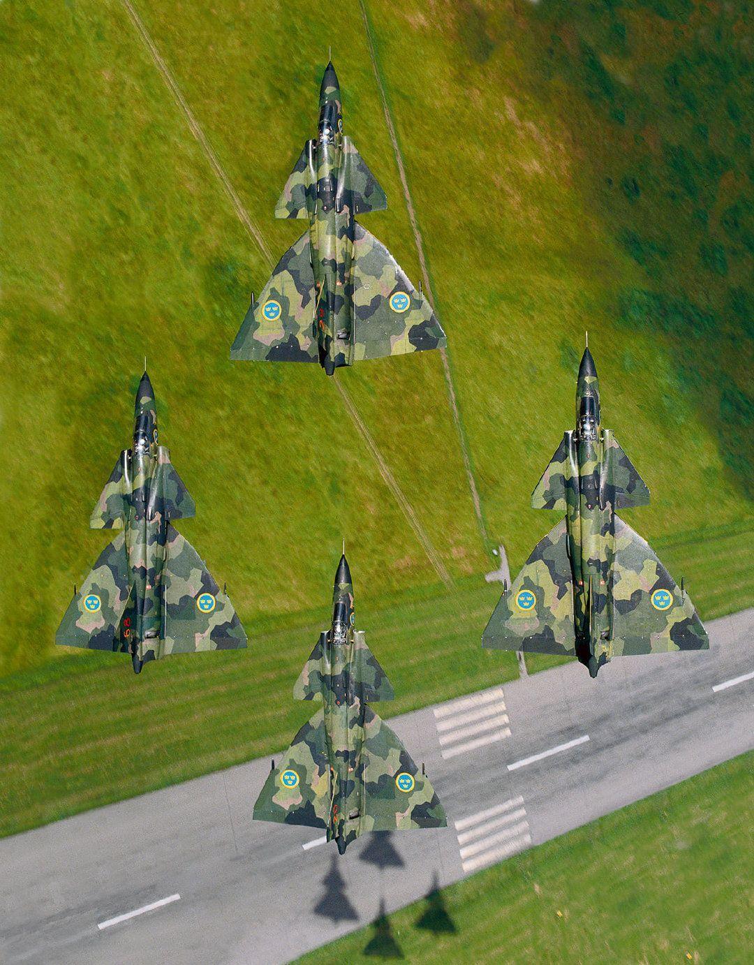 为什么只有枭龙战斗机的涂装可以是绿色