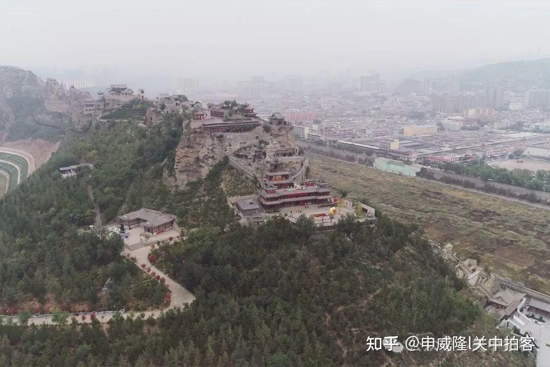 神木市:航拍二郎山庙古建筑群