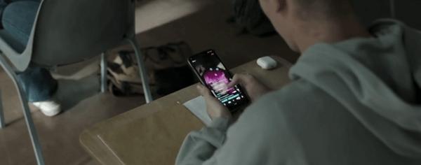 奥斯卡获奖导演新作，《团战之夜》废柴小队大战AI