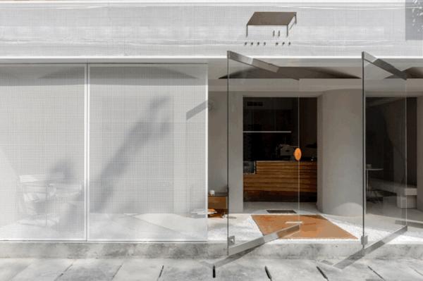 chezmoi猛追湾河畔出色不出格的咖啡客厅