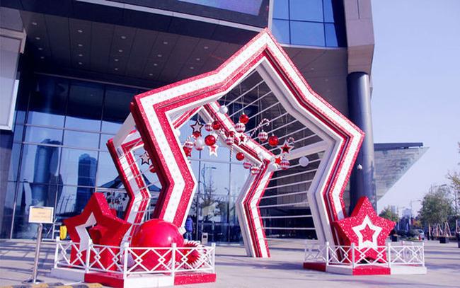 根据自己的品牌文化及企业特点,打造的美陈作品