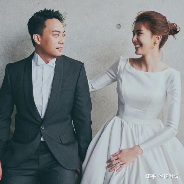 真不见外曾沛慈刚官宣结婚喜讯汪东城就晒对方亲他的照片