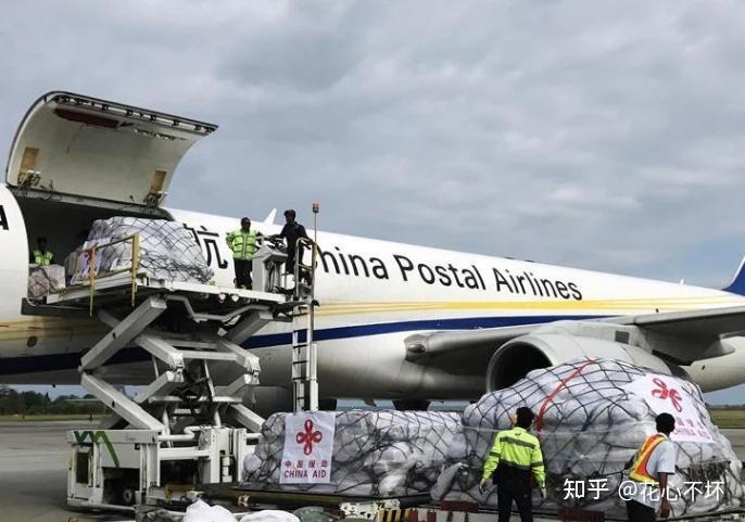 援助印度物资航班一共427架次,其中中国的运输航班占了约60%,而美国