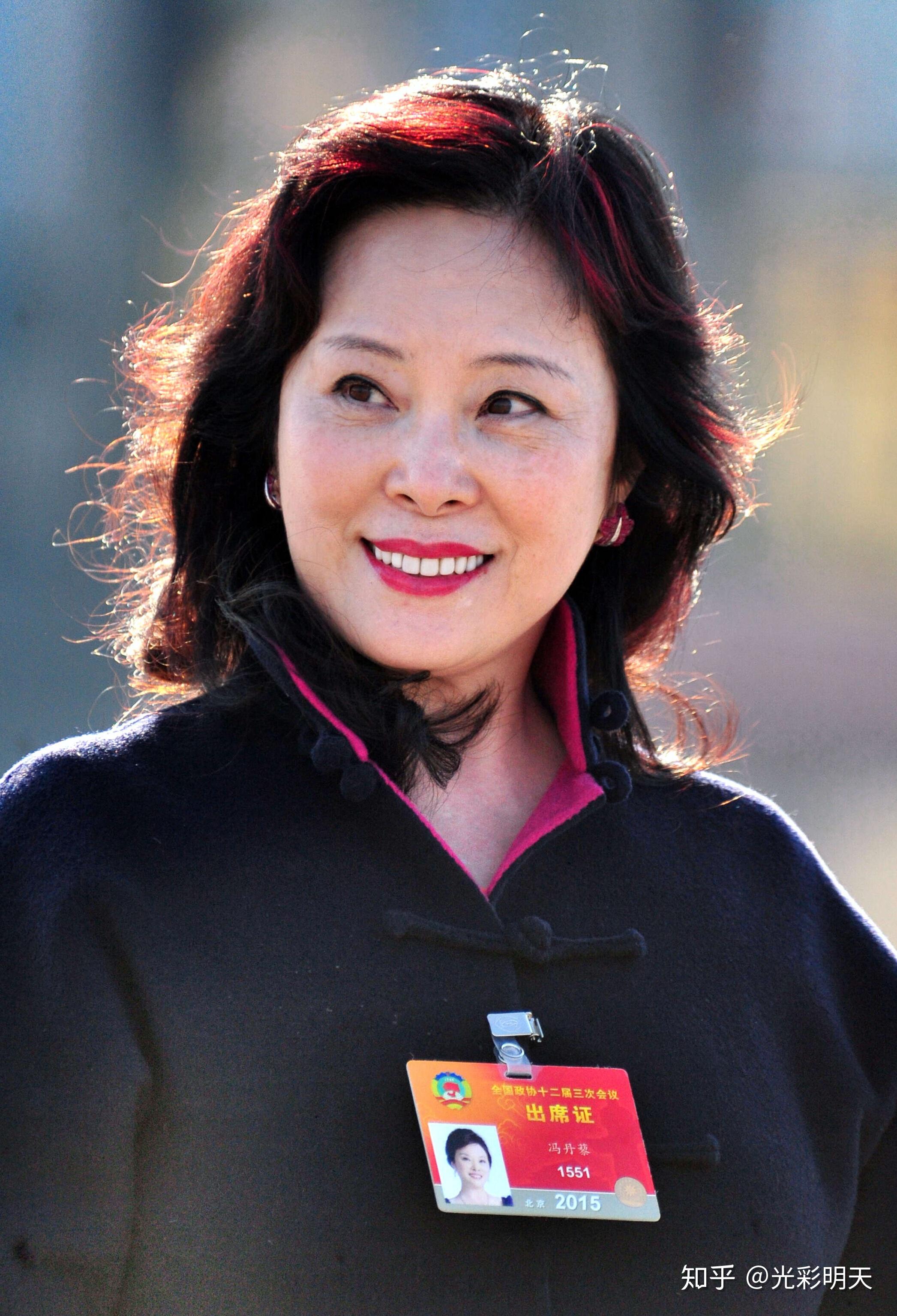 光彩明天一个肩负爱与责任的眼视光品牌