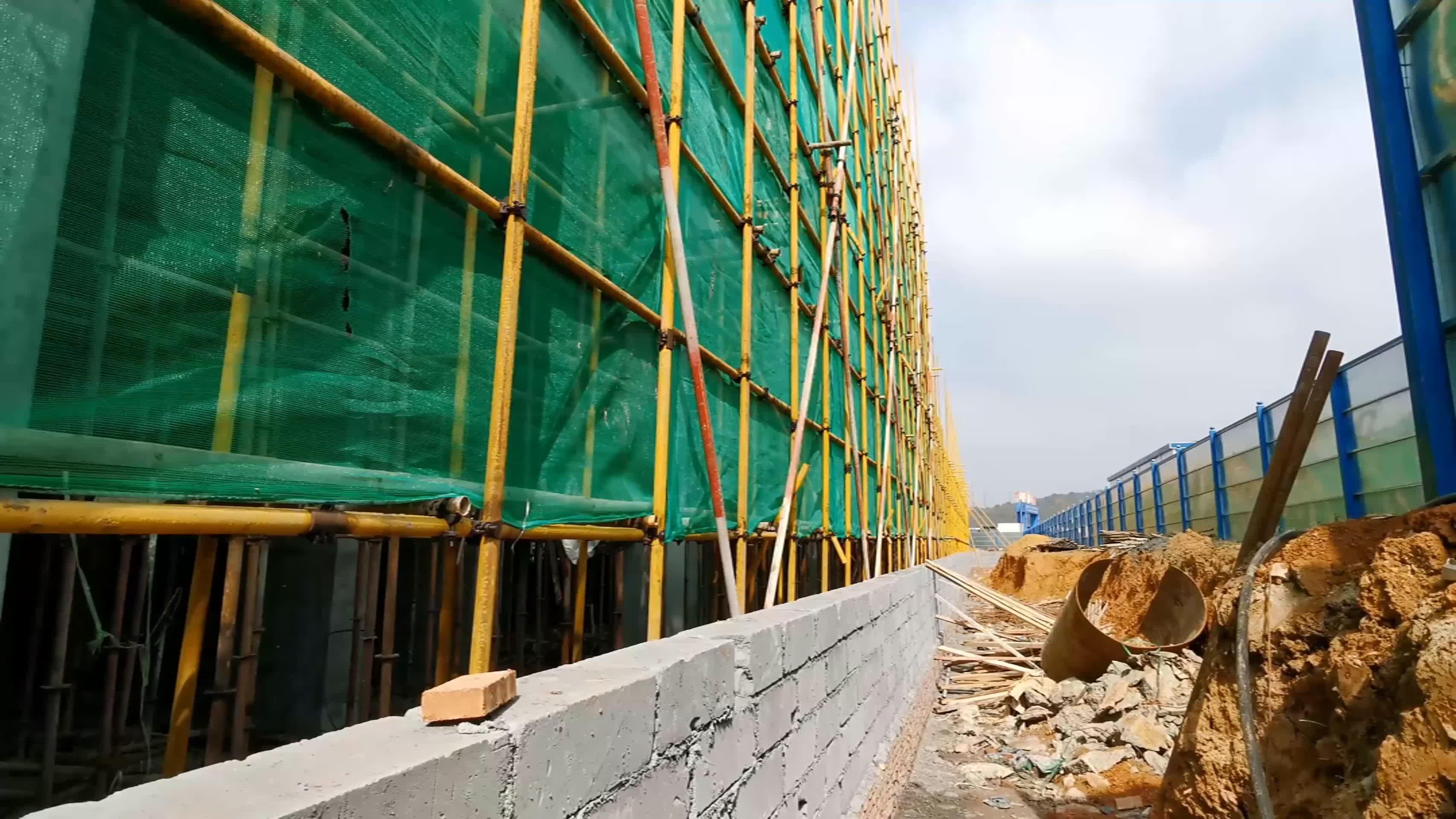 元拓盘扣式脚手架施工现场