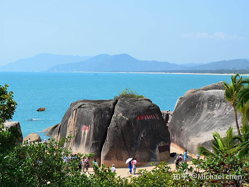 位置:三亞市沿海濱西行26公里馬嶺山下天涯海角景區天涯海角位於三亞