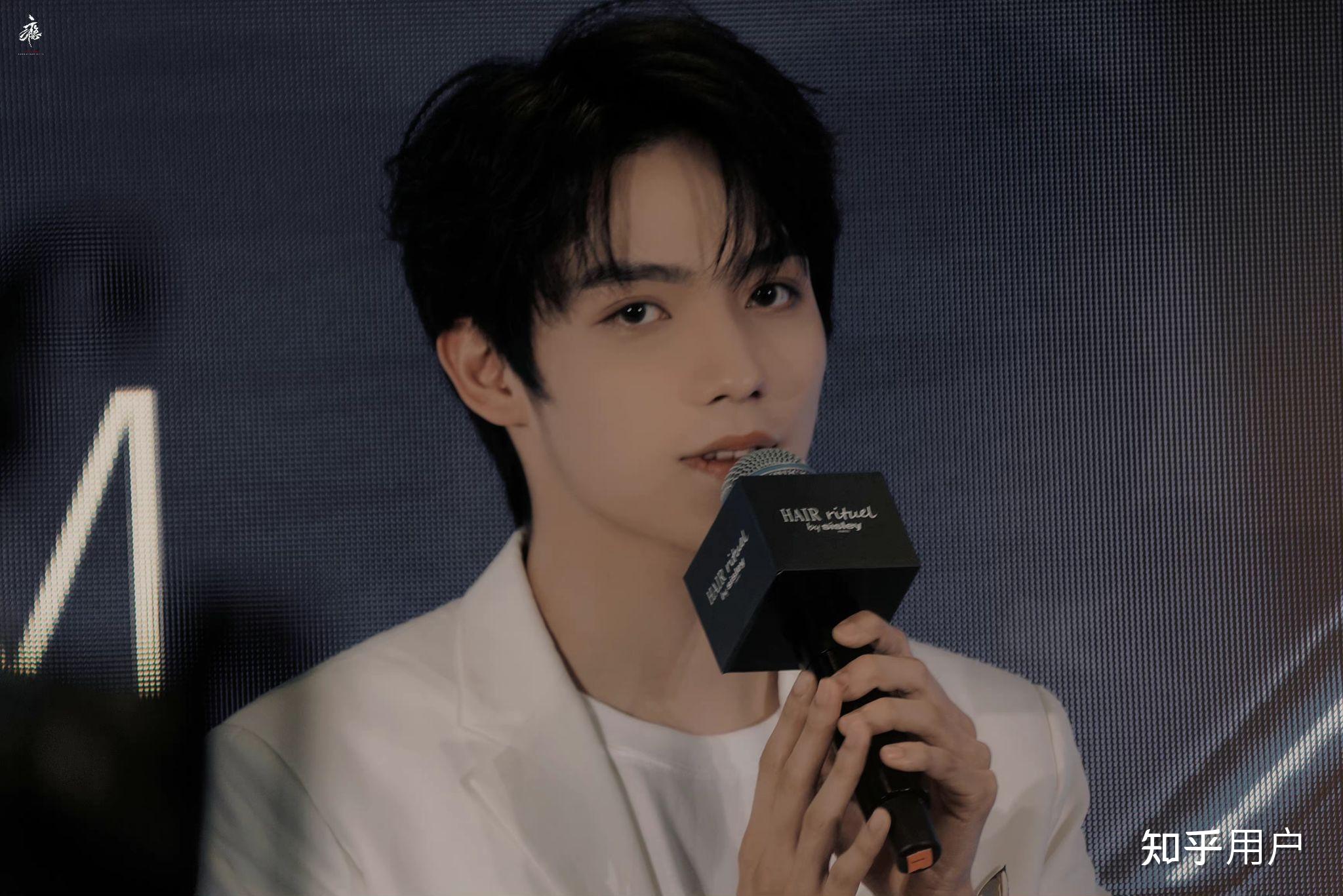 罗一舟有哪些惊为天人的神图? - 知乎