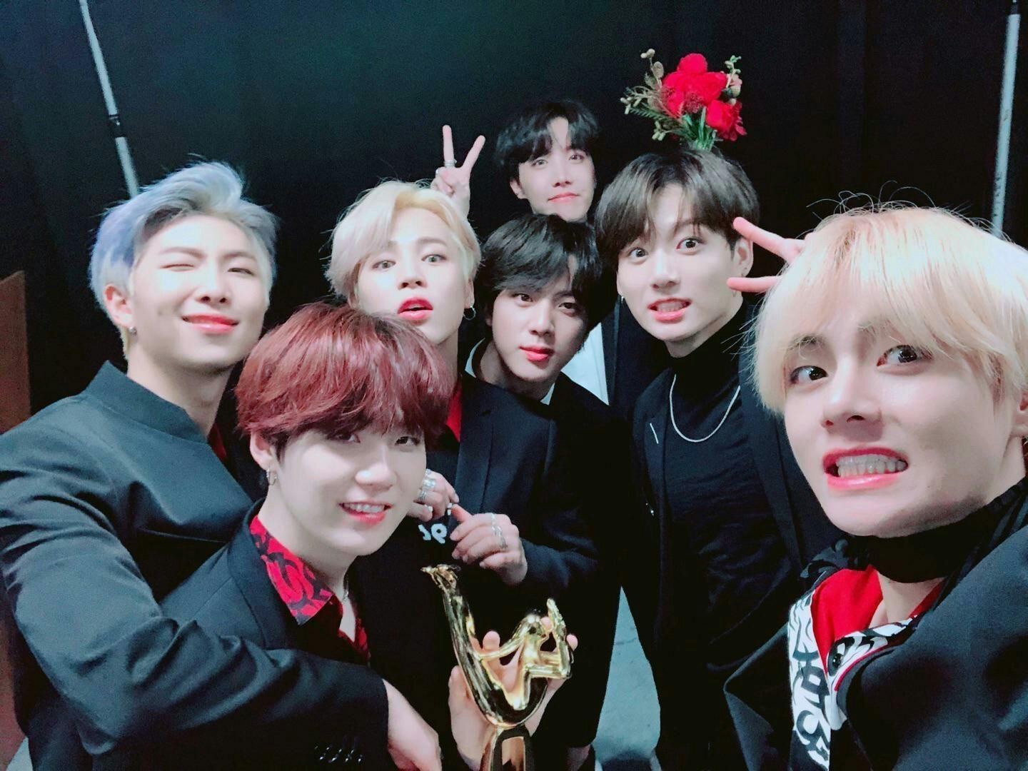 可以提供一些bts团体神仙照吗