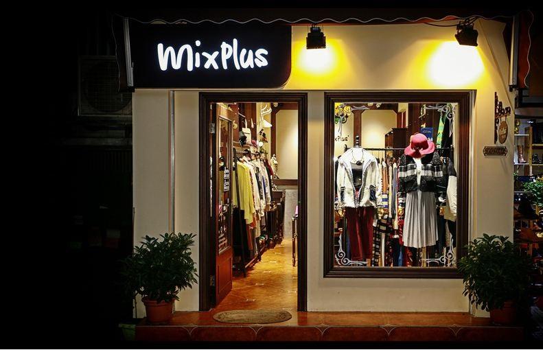 90后女大学生服装创业月入8万 她是如何做到的 知乎