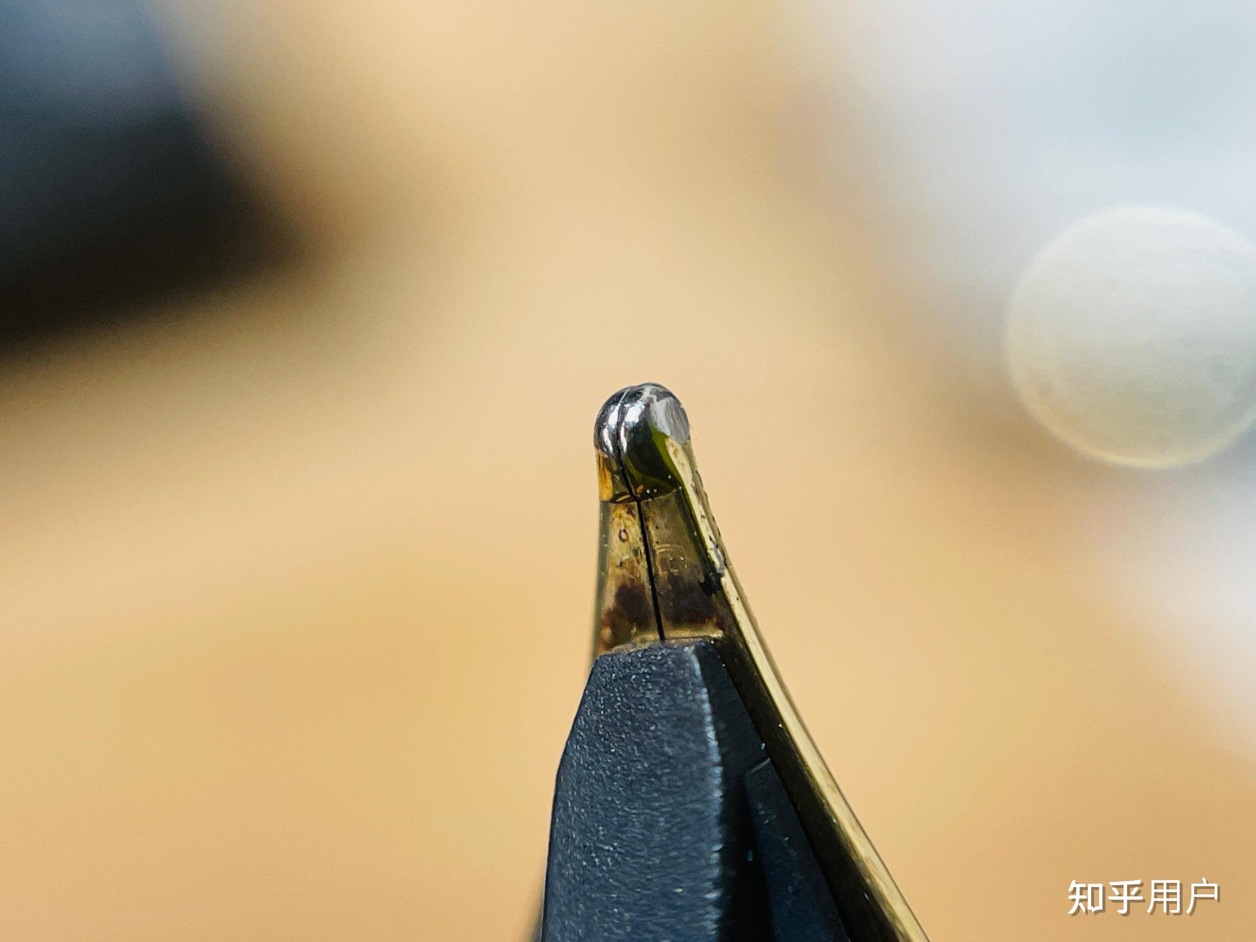 b站知名up主香矢车菊的钢笔打磨的怎么样? - 知乎