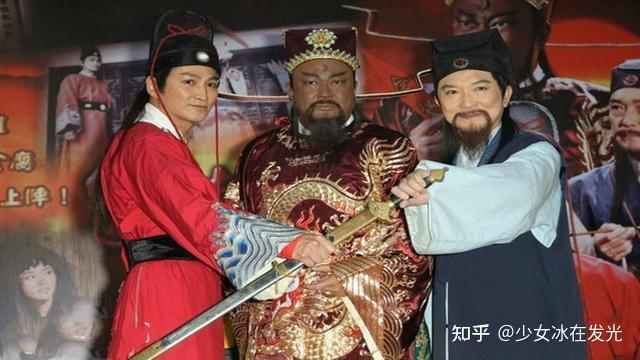 《包青天》幕后故事:一年拍236集,主演每天只能睡三四个小时 - 知乎