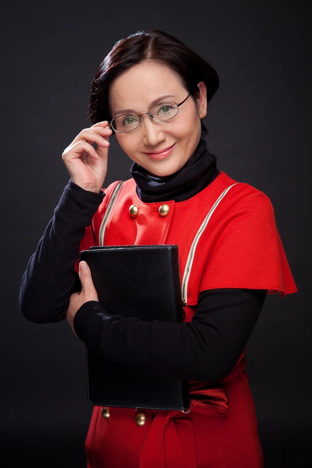 以DNA双螺旋结构为灵感,港城大团队研发柔性脉搏压阻传感器,耐用性达6000次循环 知乎