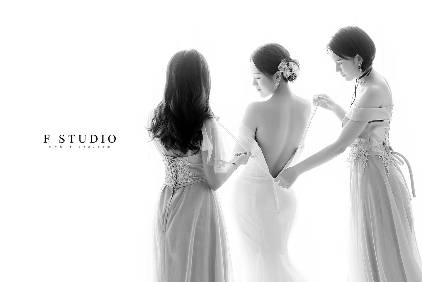 拍照如何把背景弄成白色 v2-47a4cd2cff01a88229eab53214a9e354_1440w.jpg?source=172ae18b