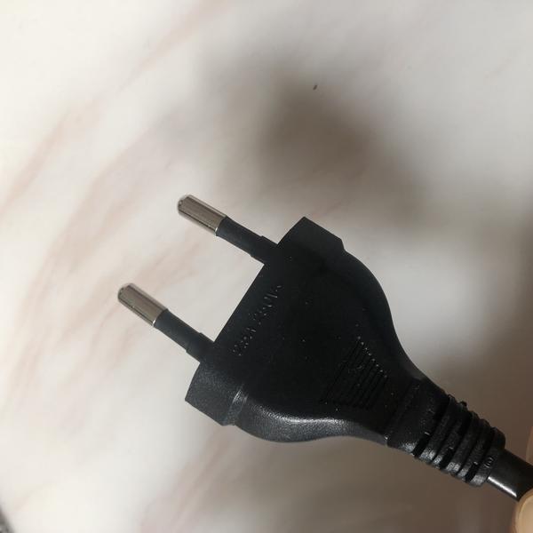 在亚马逊买回来一个marshall Kilburn的音响 给了我三根谜之电源线 求助用哪根啊 Z Homer 的回答 知乎