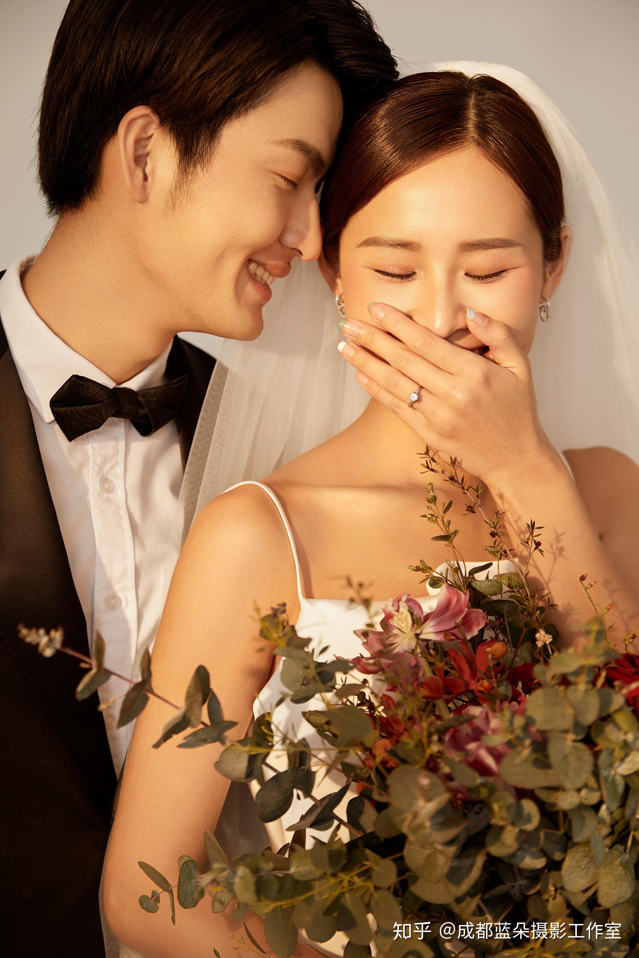 成都婚纱照现代简约婚纱不过时的美