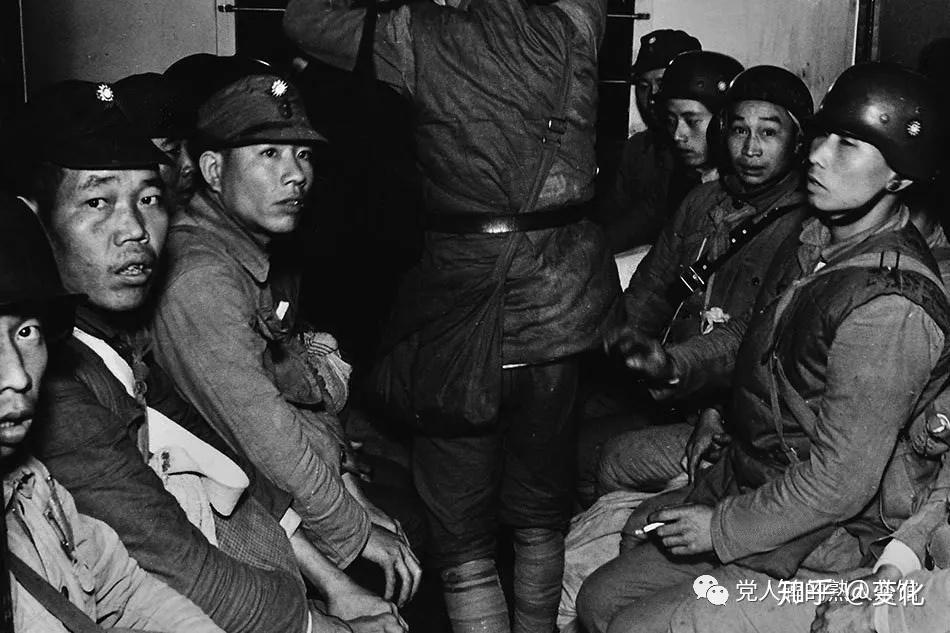 国民党政府在抗战胜利后,对"八百壮士"相当薄情,多数"壮士"没有万连卿