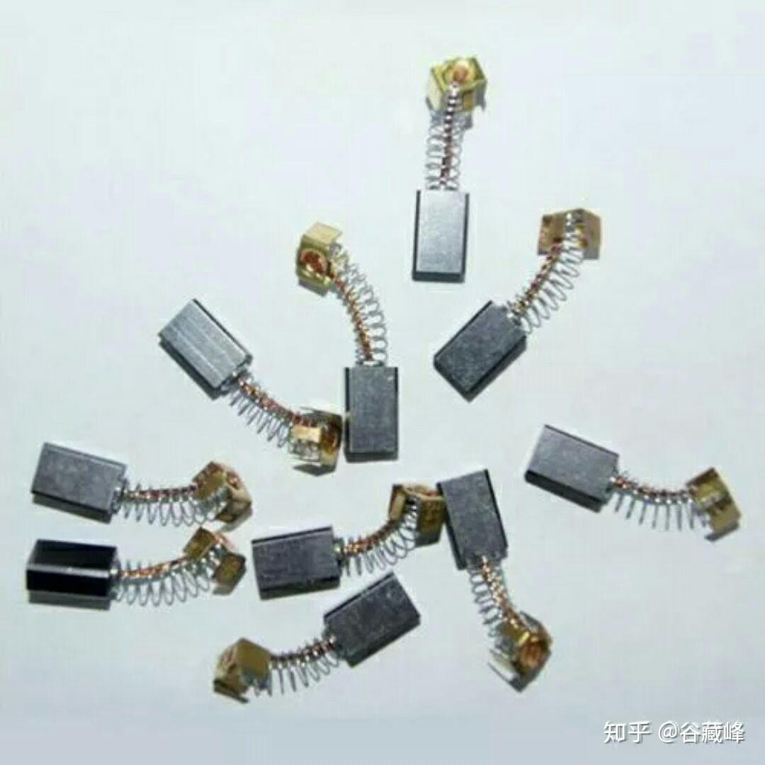 手电钻如何更换碳刷