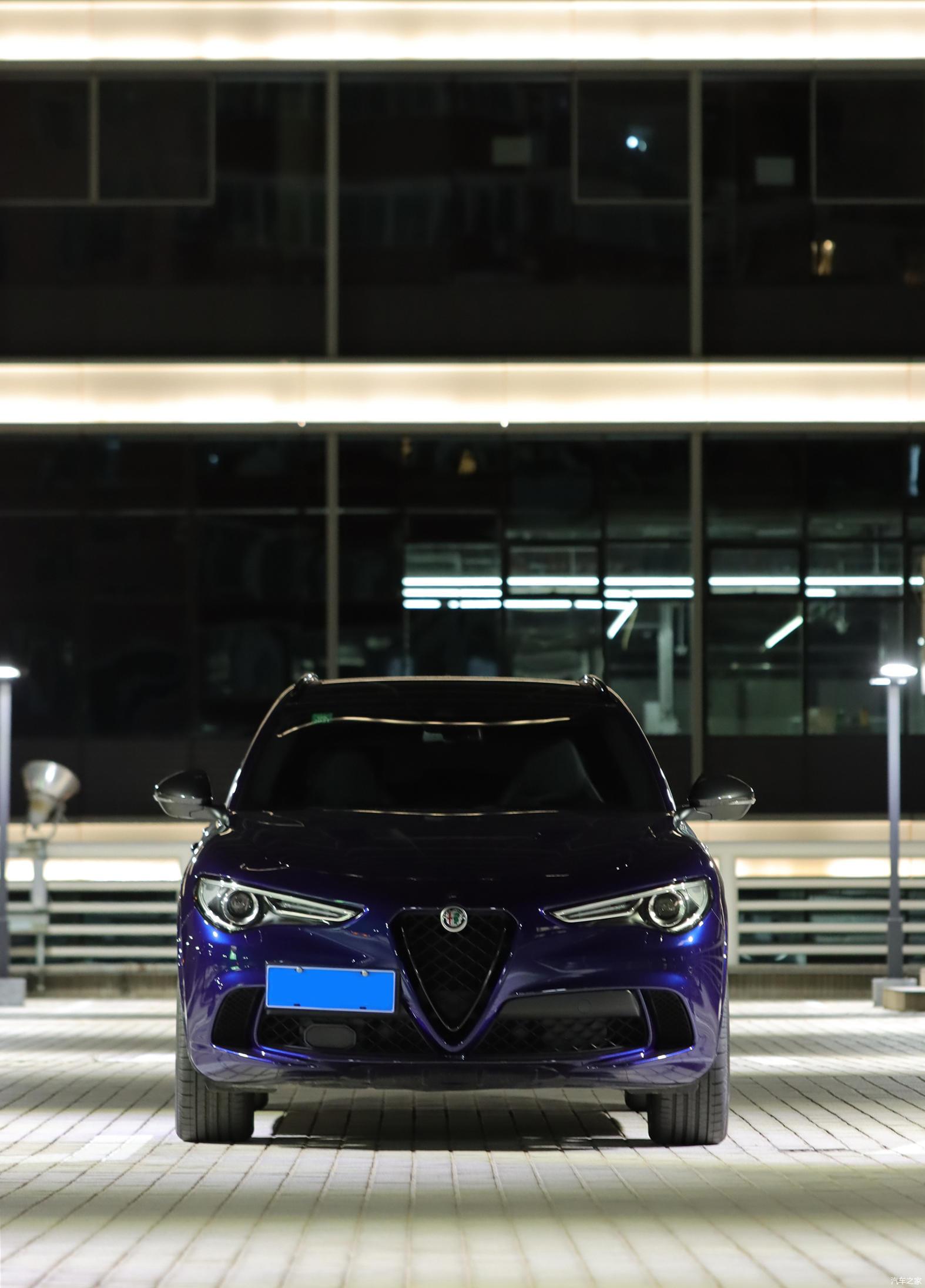 纽北称霸38秒破百丨评测stelvio四叶草版