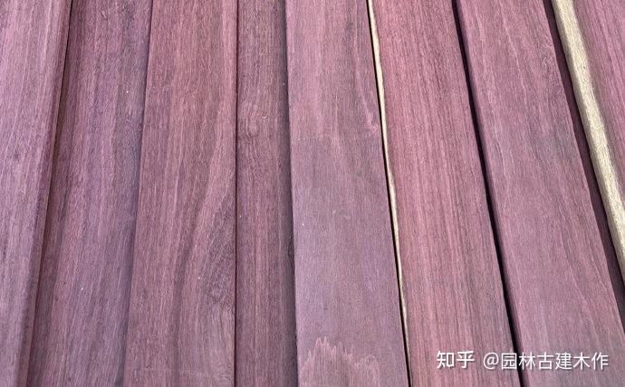 菠萝格木与刺猬紫檀 园林栗色菠萝格防腐木扶手工厂 园林古建加工厂家 - 知乎