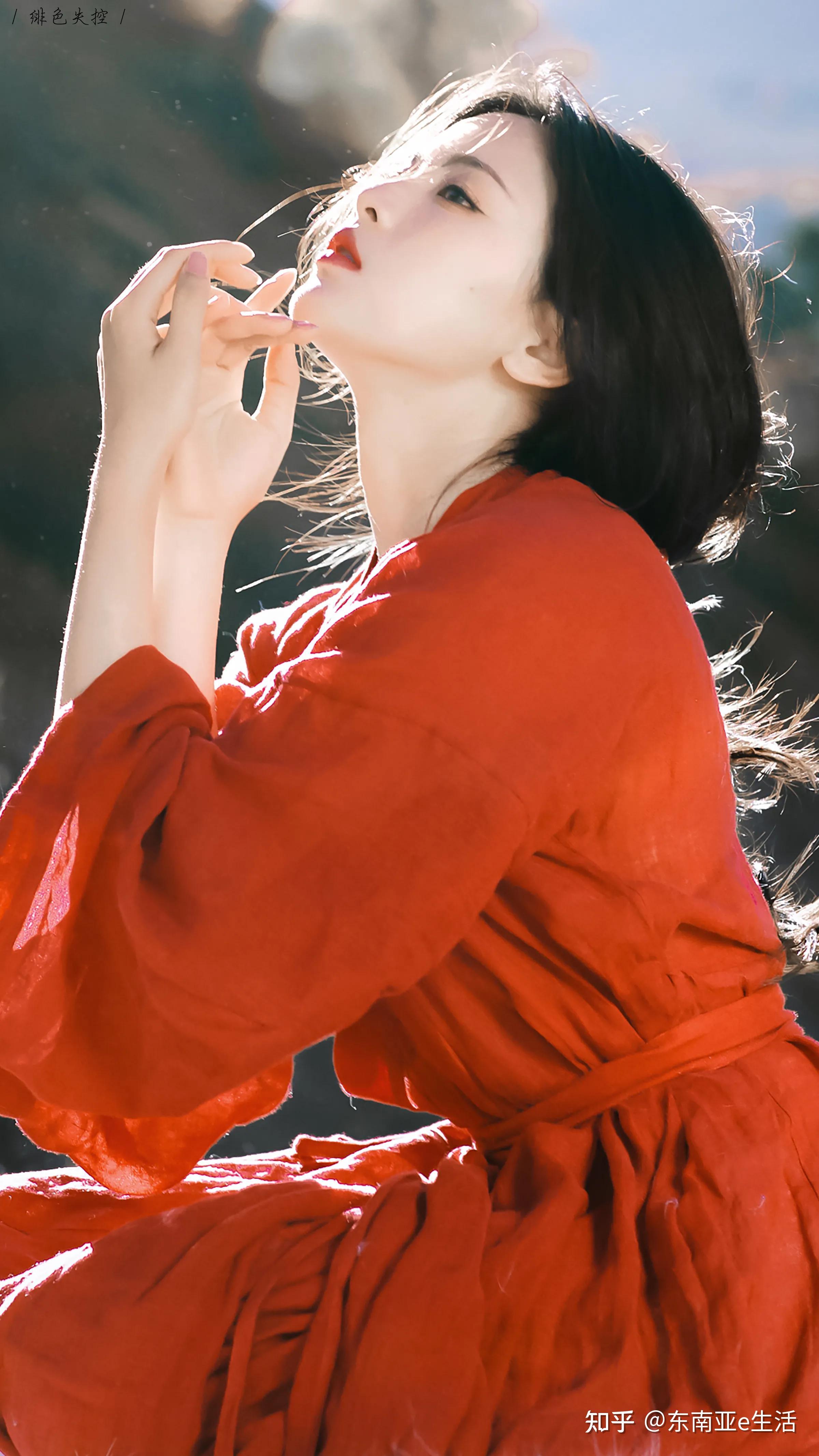 杨超越神明少女