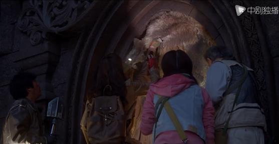 在第13集里,考古队发现了姑墨王子墓.