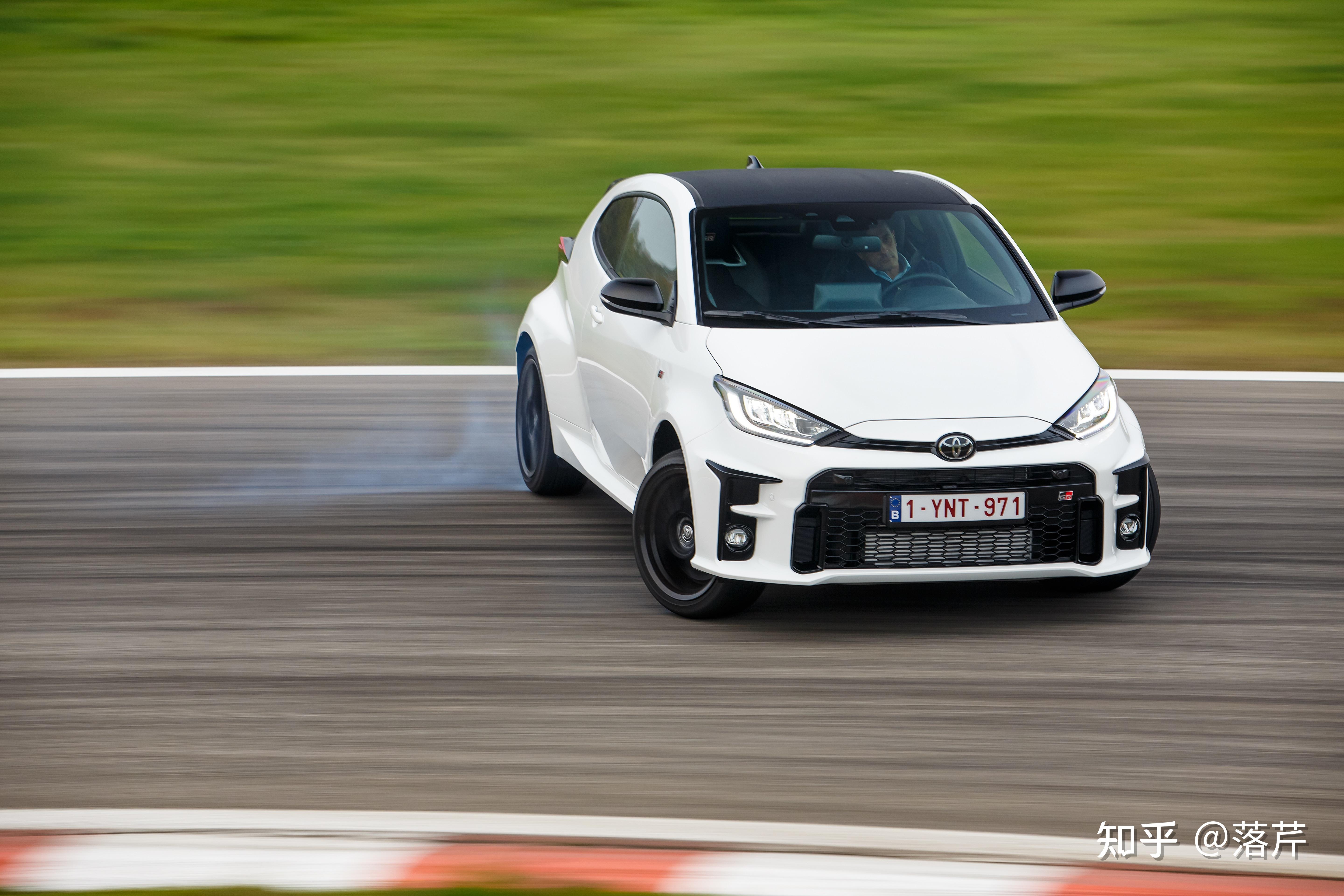 五猩车评:丰田雅力士gr - 知乎